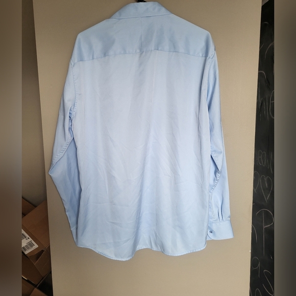 Flex Men's Light Blue Dress Shirt, Size Large - Picture 2 of 5